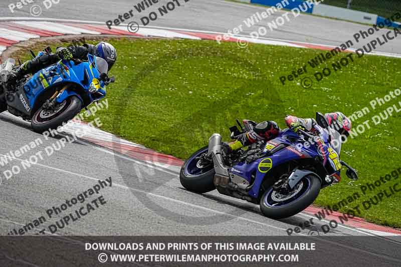donington no limits trackday;donington park photographs;donington trackday photographs;no limits trackdays;peter wileman photography;trackday digital images;trackday photos